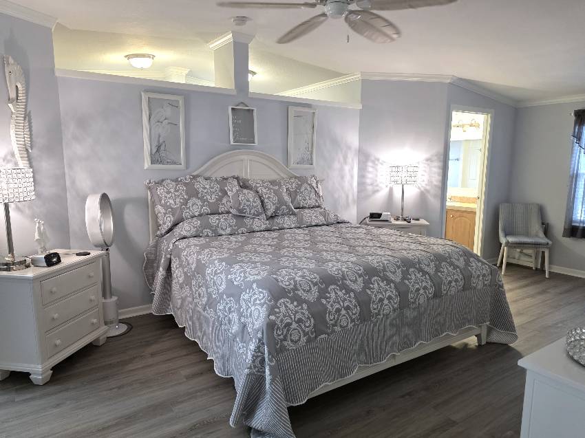 7097 W Leonshire Lane a Homosassa, FL Mobile or Manufactured Home for Sale