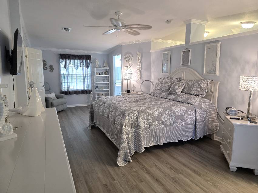 7097 W Leonshire Lane a Homosassa, FL Mobile or Manufactured Home for Sale