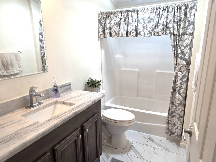 10643 S Pebbleshire Dr a Homosassa, FL Mobile or Manufactured Home for Sale
