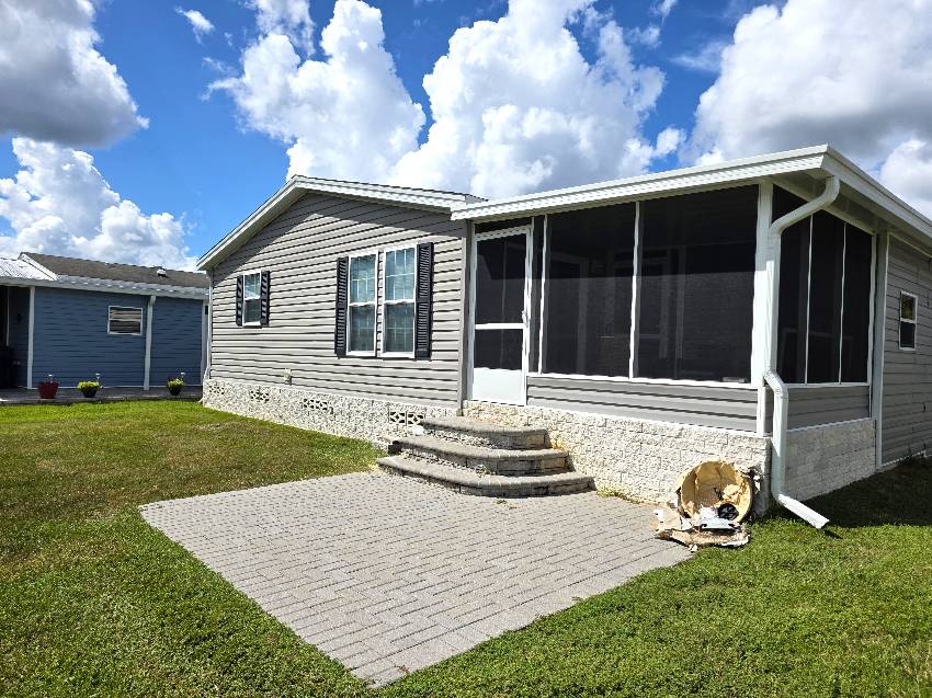 10643 S Pebbleshire Dr a Homosassa, FL Mobile or Manufactured Home for Sale
