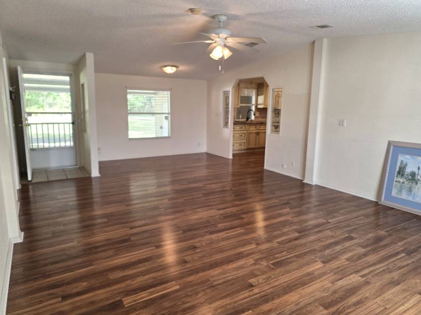 10253 S Hollington Terrace a Homosassa, FL Mobile or Manufactured Home for Sale