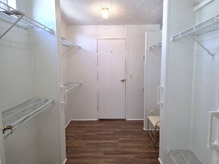 10253 S Hollington Terrace a Homosassa, FL Mobile or Manufactured Home for Sale
