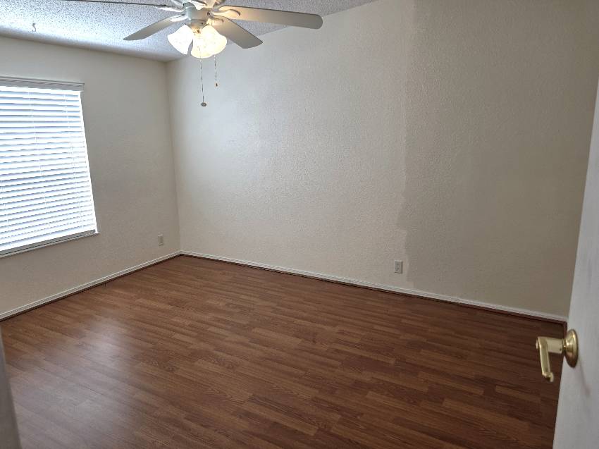 10253 S Hollington Terrace a Homosassa, FL Mobile or Manufactured Home for Sale