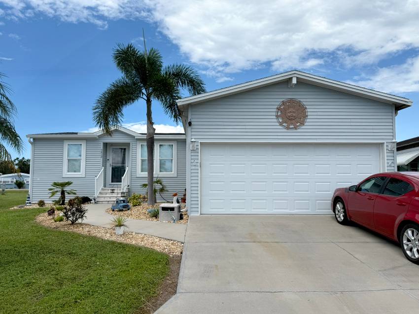7412 Queens Way a Ellenton, FL Mobile or Manufactured Home for Sale