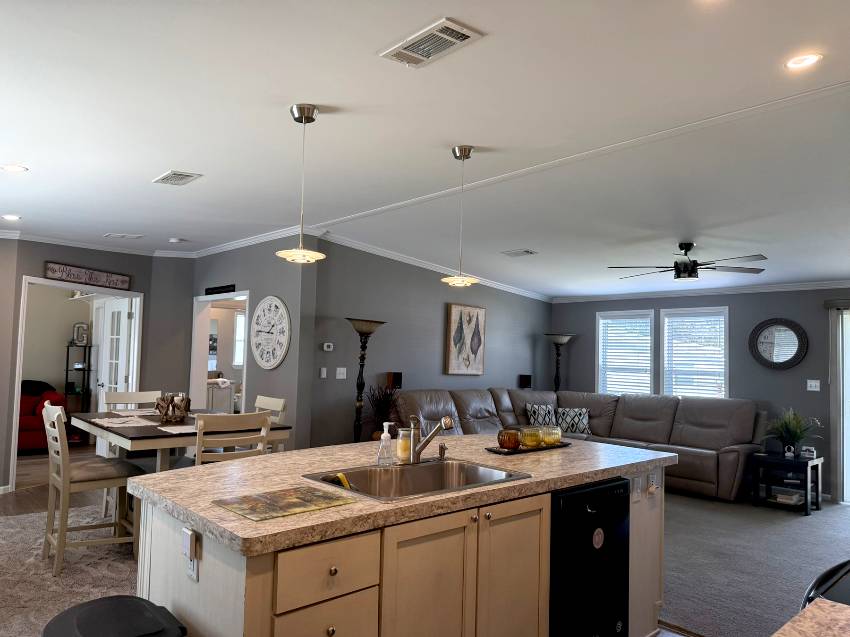 7412 Queens Way a Ellenton, FL Mobile or Manufactured Home for Sale