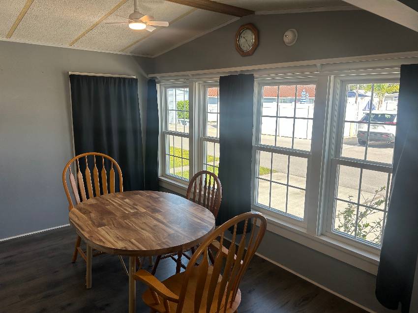 37618 Crimson Ln. #220 a Zephyrhills, FL Mobile or Manufactured Home for Sale
