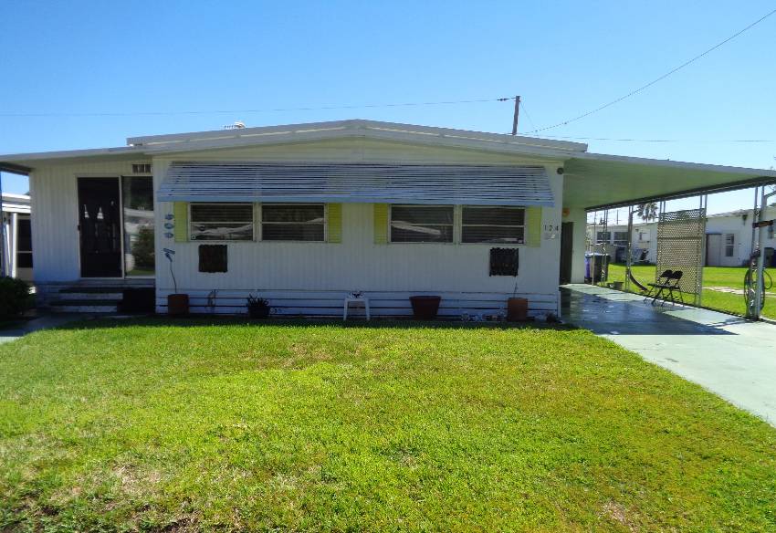 124 Joyce Pl a Lakeland, FL Mobile or Manufactured Home for Sale