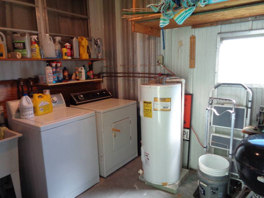 124 Joyce Pl a Lakeland, FL Mobile or Manufactured Home for Sale