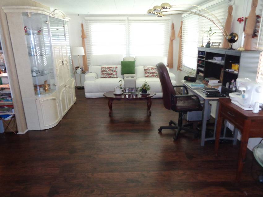 124 Joyce Pl a Lakeland, FL Mobile or Manufactured Home for Sale