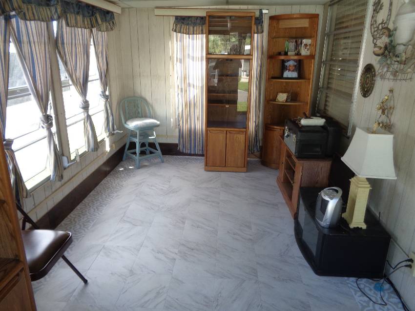 124 Joyce Pl a Lakeland, FL Mobile or Manufactured Home for Sale