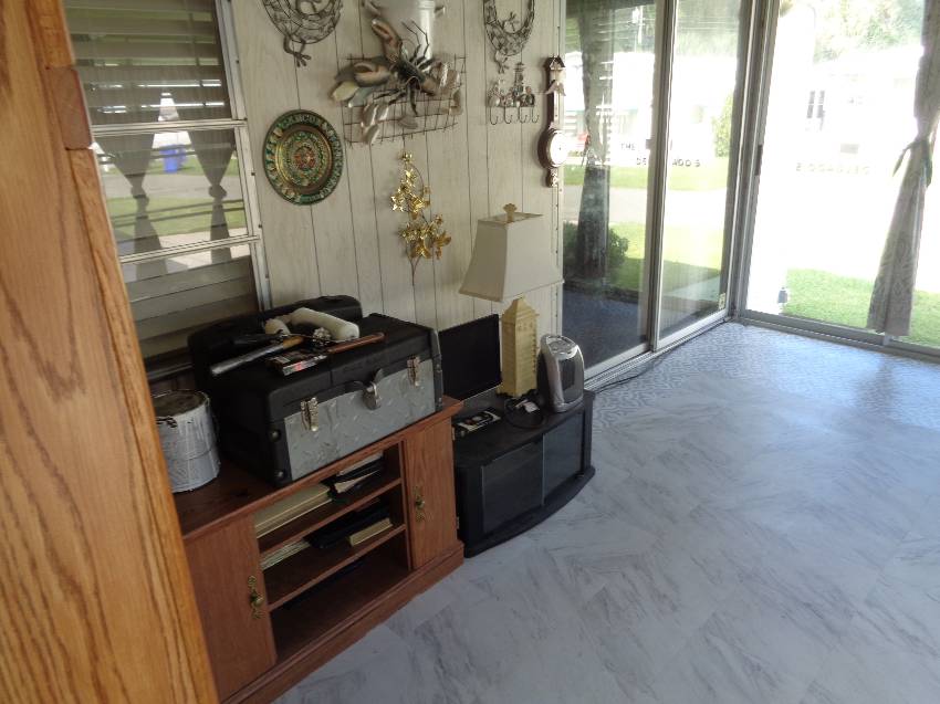 124 Joyce Pl a Lakeland, FL Mobile or Manufactured Home for Sale