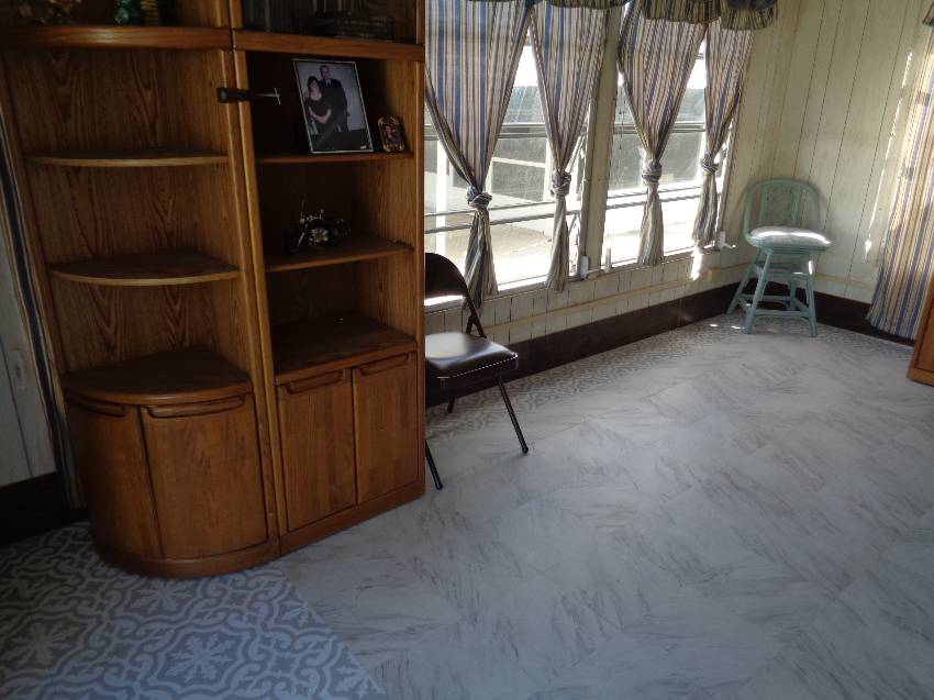 124 Joyce Pl a Lakeland, FL Mobile or Manufactured Home for Sale