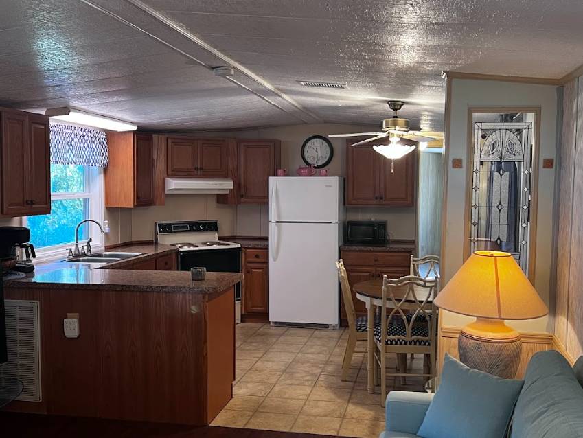 825 Bunker Circle a Winter Haven, FL Mobile or Manufactured Home for Sale