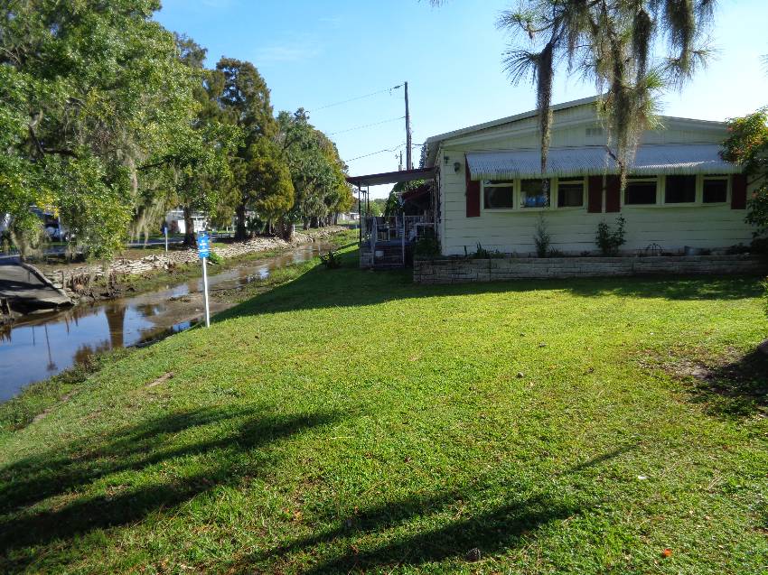 50 River Triangle a Lakeland, FL Mobile or Manufactured Home for Sale