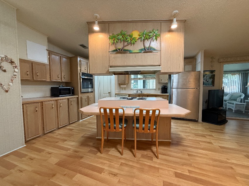 6364 Ravenglass Way a Sarasota, FL Mobile or Manufactured Home for Sale