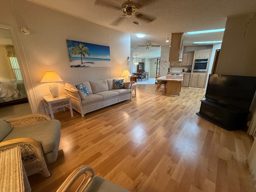 6364 Ravenglass Way a Sarasota, FL Mobile or Manufactured Home for Sale