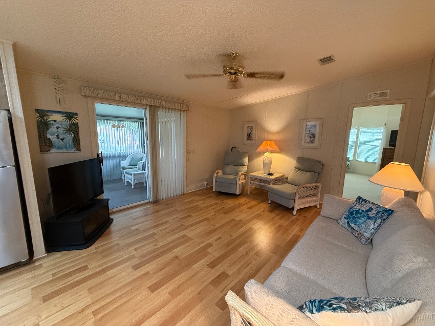 6364 Ravenglass Way a Sarasota, FL Mobile or Manufactured Home for Sale
