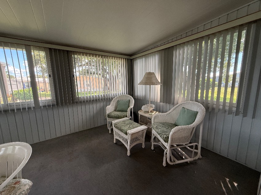 6364 Ravenglass Way a Sarasota, FL Mobile or Manufactured Home for Sale