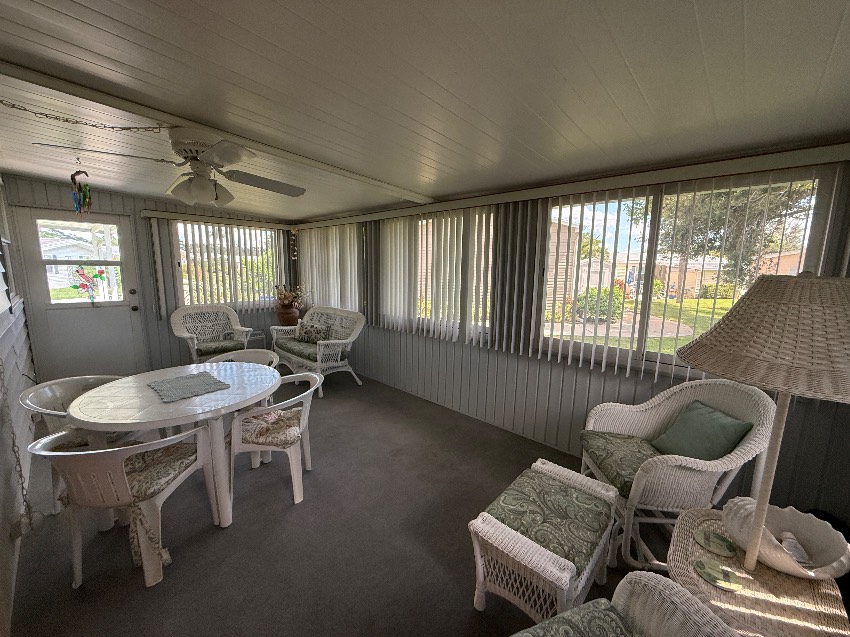 6364 Ravenglass Way a Sarasota, FL Mobile or Manufactured Home for Sale
