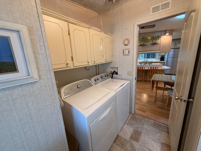 6364 Ravenglass Way a Sarasota, FL Mobile or Manufactured Home for Sale
