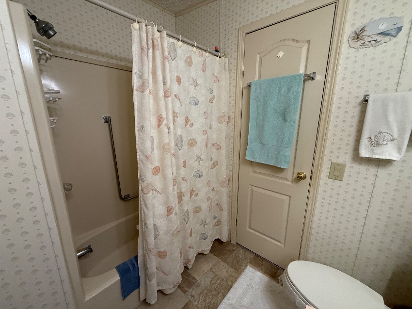 6364 Ravenglass Way a Sarasota, FL Mobile or Manufactured Home for Sale