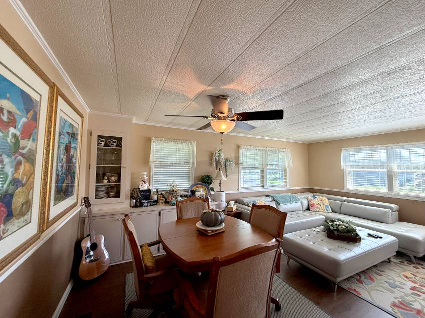 327 3rd St Dr a Palmetto, FL Mobile or Manufactured Home for Sale