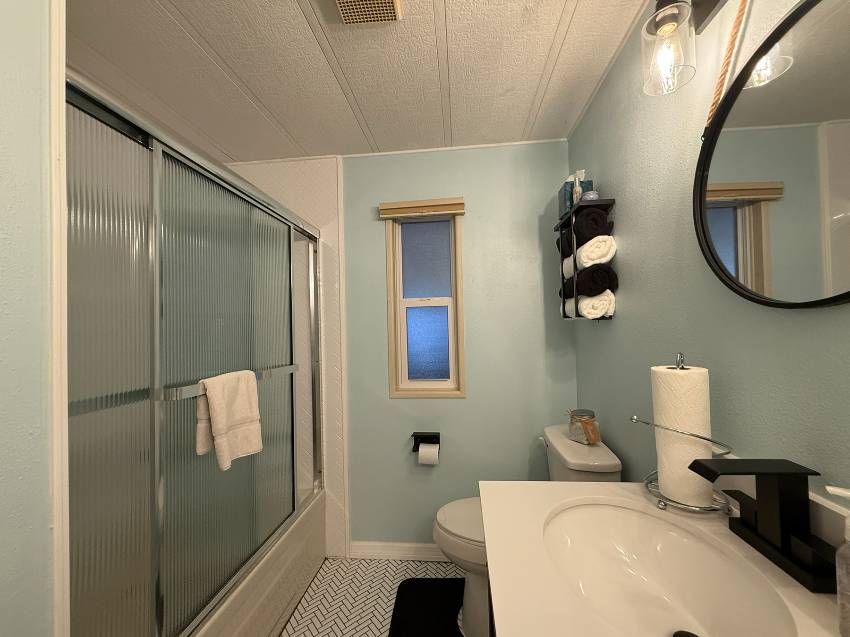 327 3rd St Dr a Palmetto, FL Mobile or Manufactured Home for Sale