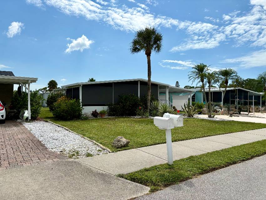 928 Lucaya W a Venice, FL Mobile or Manufactured Home for Sale