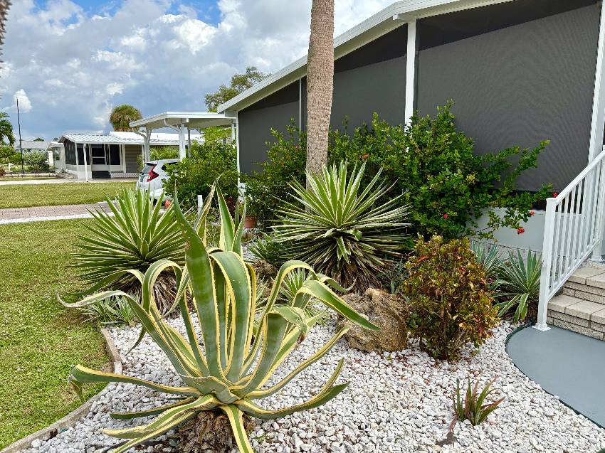 928 Lucaya W a Venice, FL Mobile or Manufactured Home for Sale