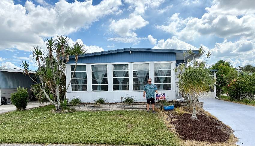 912 Xanadu a Venice, FL Mobile or Manufactured Home for Sale