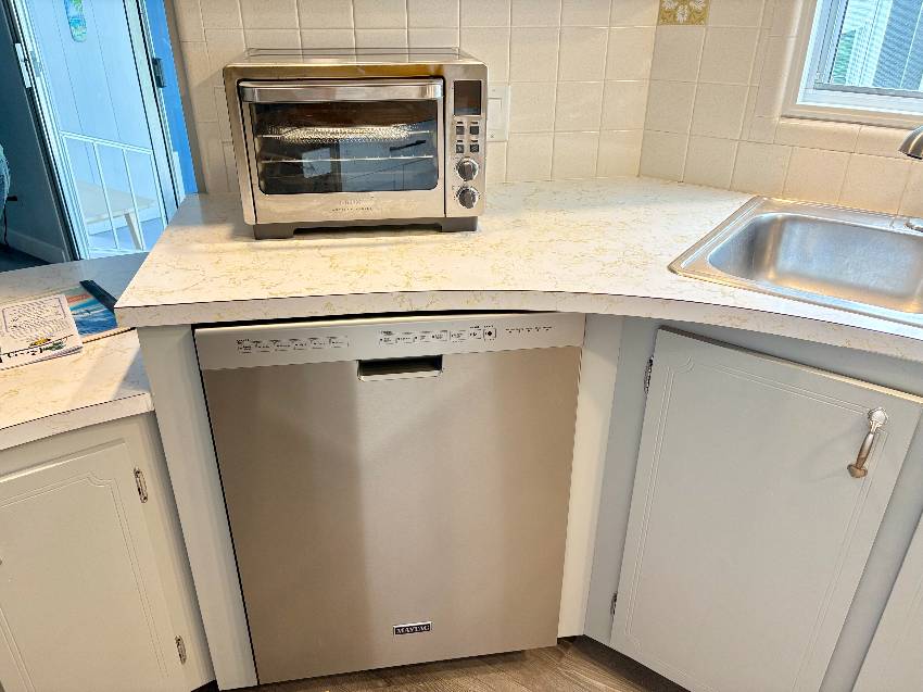 912 Xanadu a Venice, FL Mobile or Manufactured Home for Sale