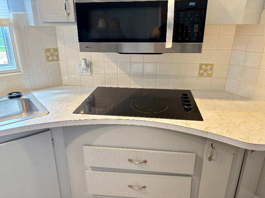 912 Xanadu a Venice, FL Mobile or Manufactured Home for Sale