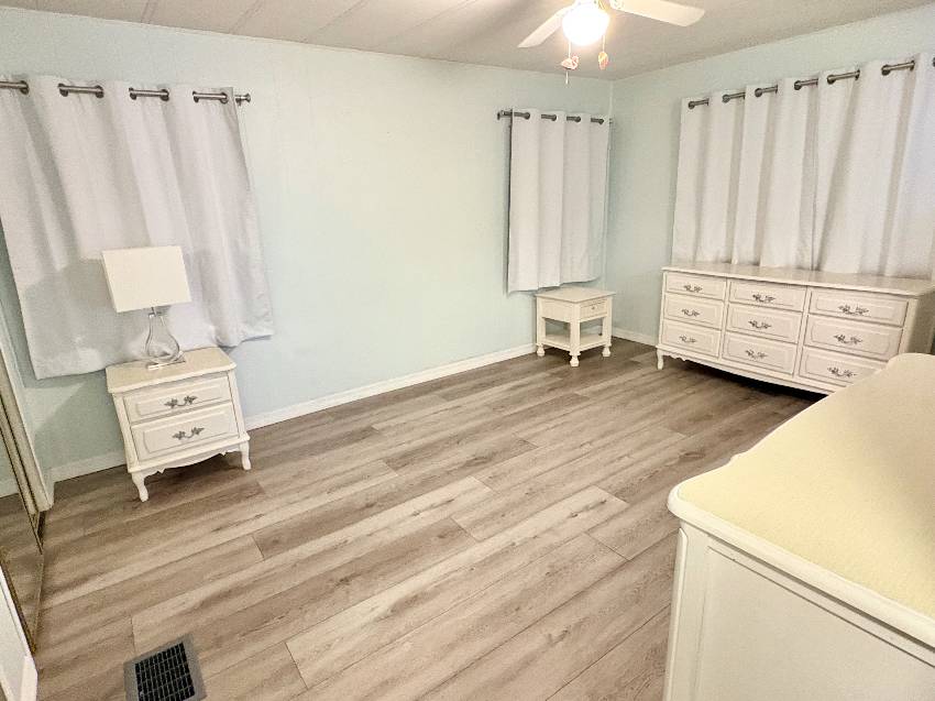 912 Xanadu a Venice, FL Mobile or Manufactured Home for Sale
