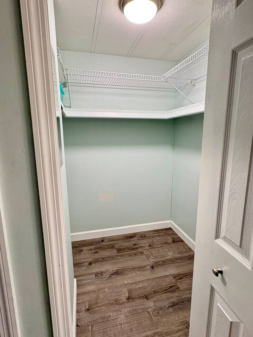 912 Xanadu a Venice, FL Mobile or Manufactured Home for Sale