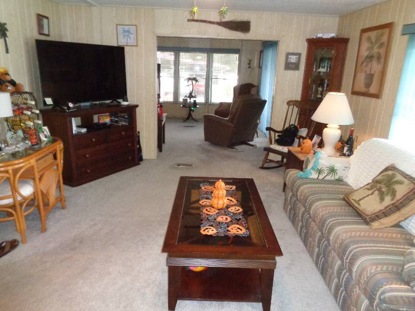 134 Joyce Place a Lakeland, FL Mobile or Manufactured Home for Sale