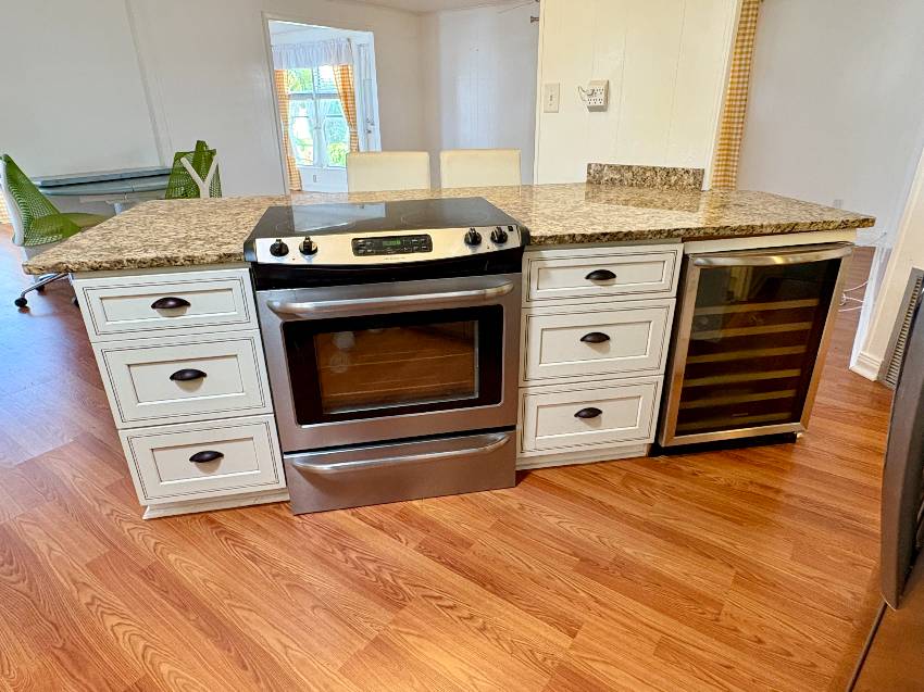 430 Cobia a Venice, FL Mobile or Manufactured Home for Sale