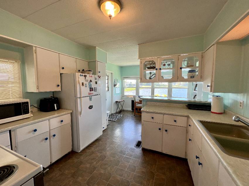 570 57th Ave W Lot 28 a Bradenton, FL Mobile or Manufactured Home for Sale