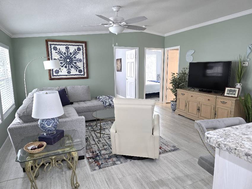 6973 W Leonshire Lane a Homosassa, FL Mobile or Manufactured Home for Sale