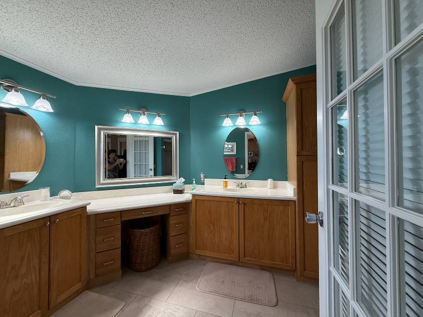 213 Hibiscus Way a Parrish, FL Mobile or Manufactured Home for Sale