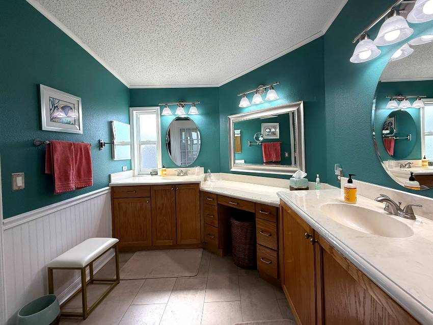 213 Hibiscus Way a Parrish, FL Mobile or Manufactured Home for Sale