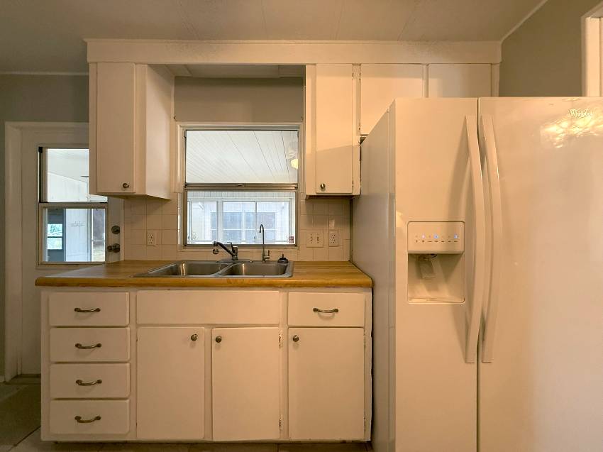401 Peppertree Lane a Ellenton, FL Mobile or Manufactured Home for Sale