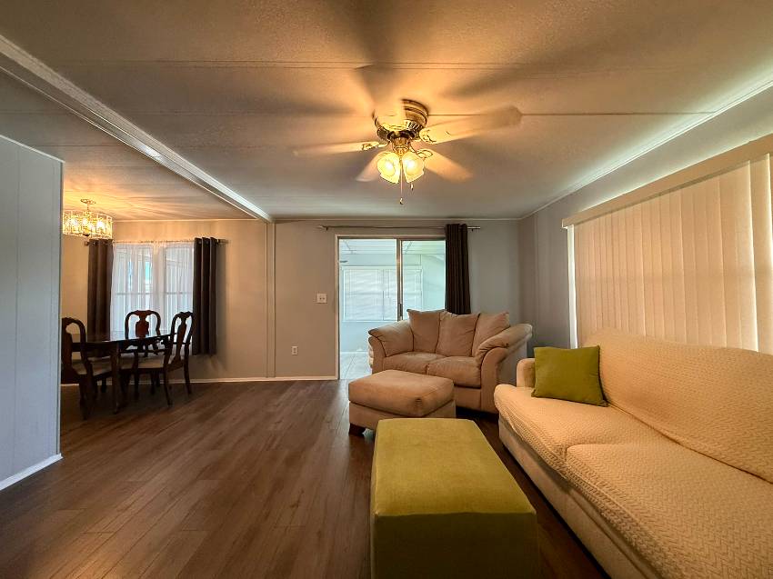 401 Peppertree Lane a Ellenton, FL Mobile or Manufactured Home for Sale