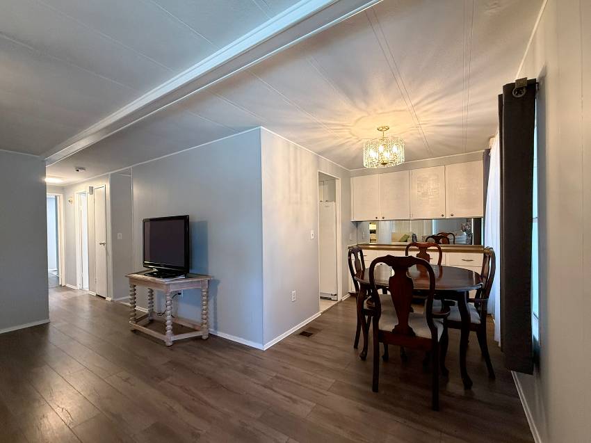 401 Peppertree Lane a Ellenton, FL Mobile or Manufactured Home for Sale