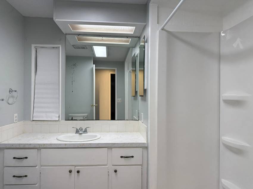 401 Peppertree Lane a Ellenton, FL Mobile or Manufactured Home for Sale