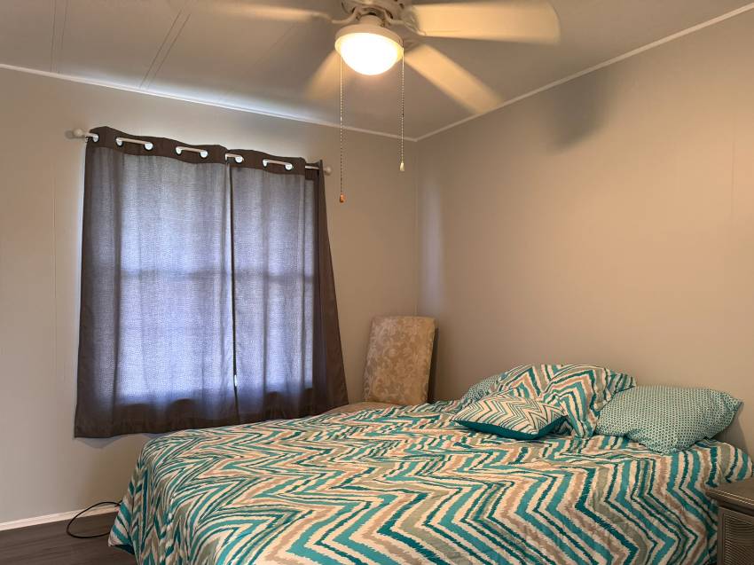 401 Peppertree Lane a Ellenton, FL Mobile or Manufactured Home for Sale