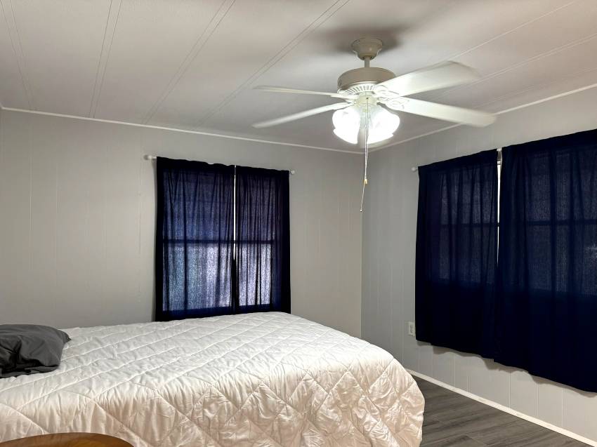 401 Peppertree Lane a Ellenton, FL Mobile or Manufactured Home for Sale