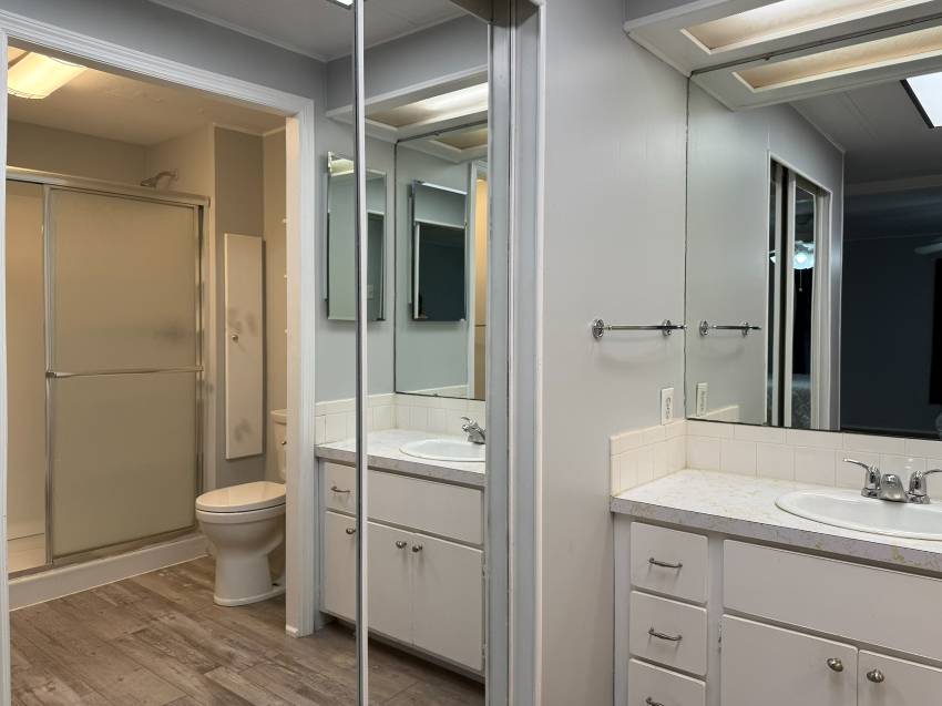 401 Peppertree Lane a Ellenton, FL Mobile or Manufactured Home for Sale