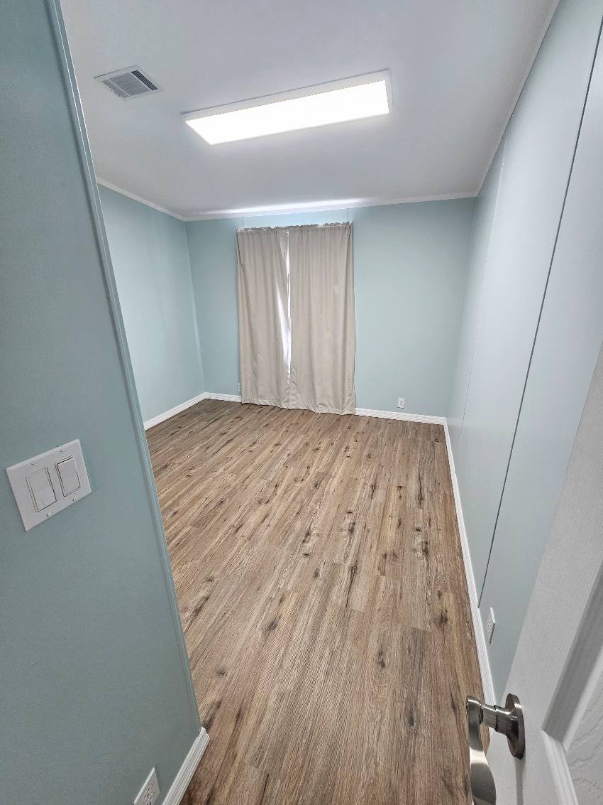 339 Lake Huron Dr a Mulberry, FL Mobile or Manufactured Home for Sale