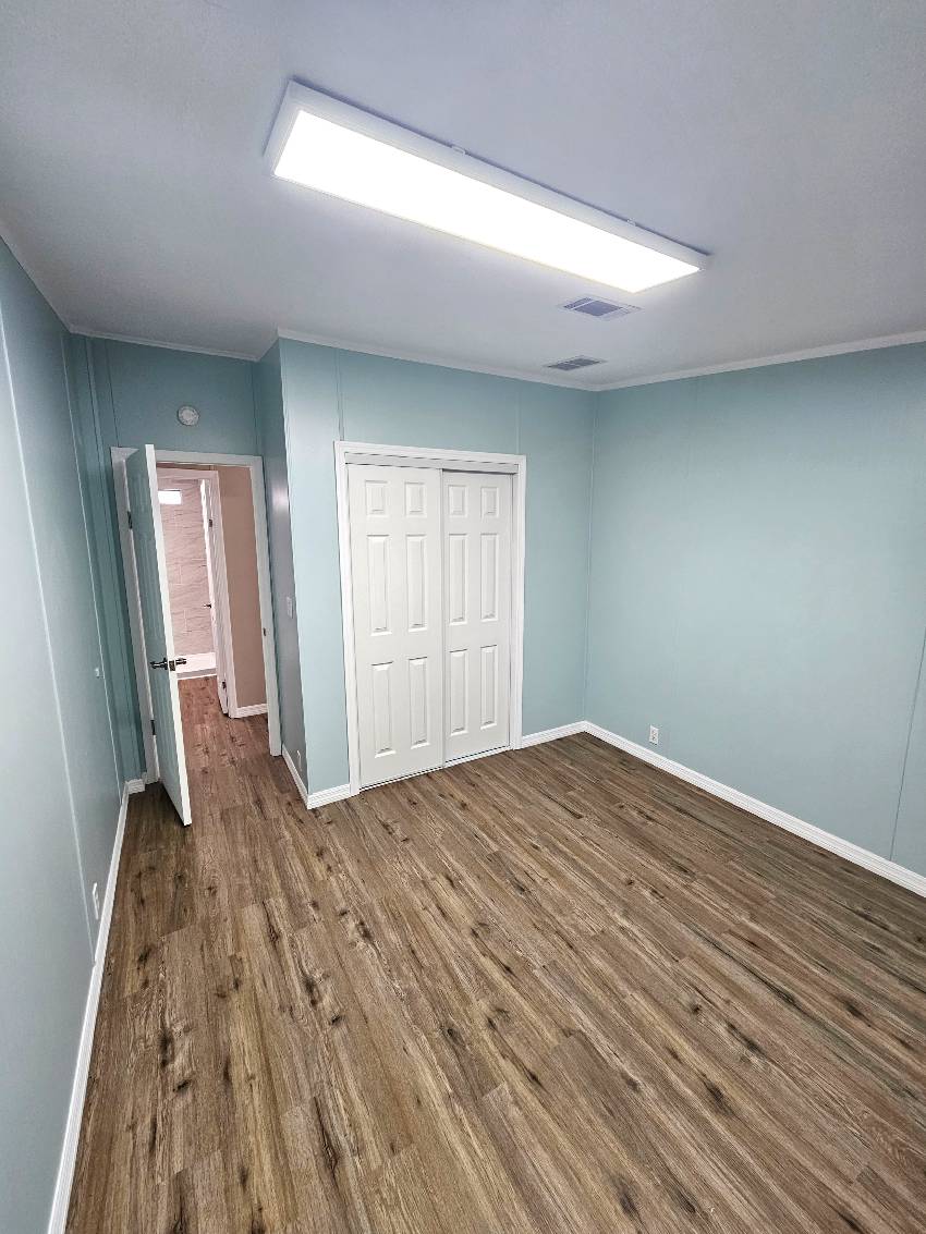 339 Lake Huron Dr a Mulberry, FL Mobile or Manufactured Home for Sale