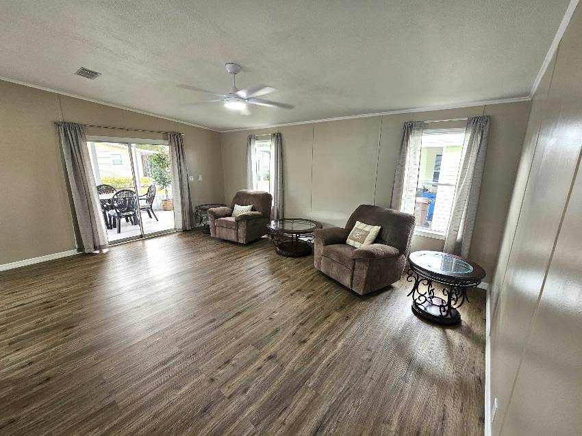 339 Lake Huron Dr a Mulberry, FL Mobile or Manufactured Home for Sale